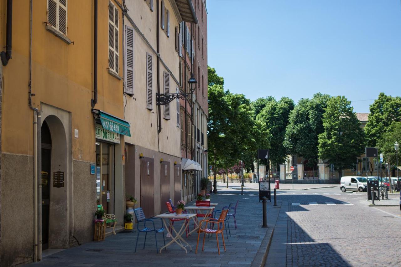 Centro Storico Oltretorrente Apartment Parma Buitenkant foto
